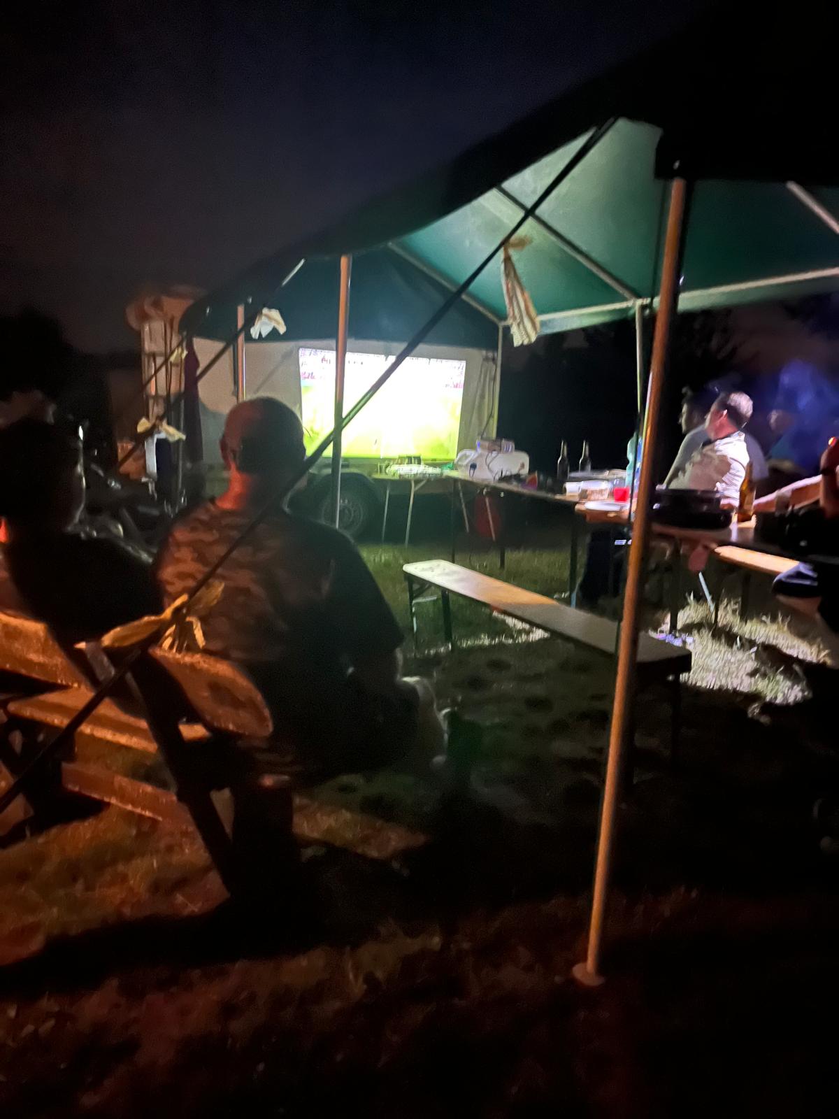 WM-Fußballschauen auf Großleinwand